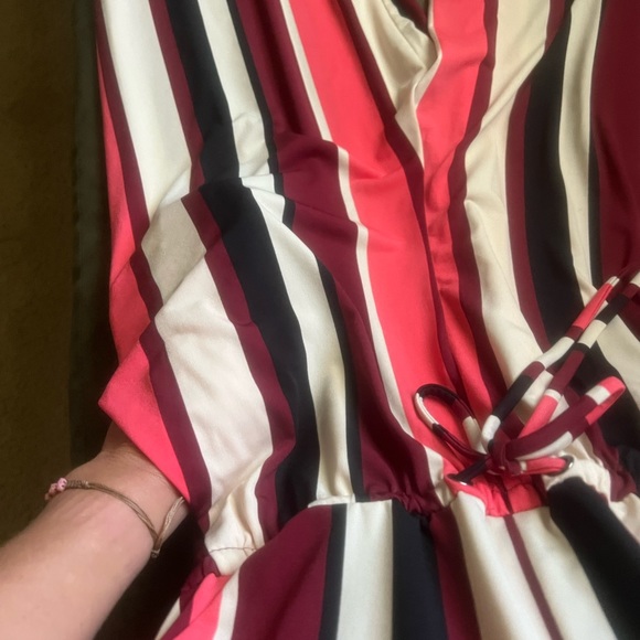 New Express jumpsuit. Size XS - Picture 2 of 9